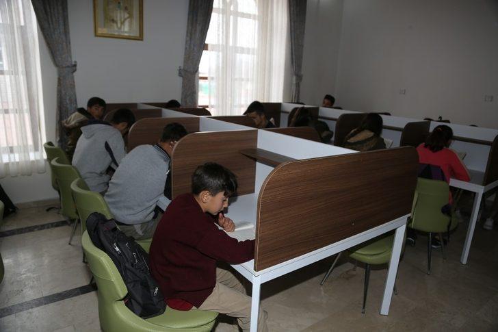 Her 8 Sivaslıdan biri kütüphane üyesi G1