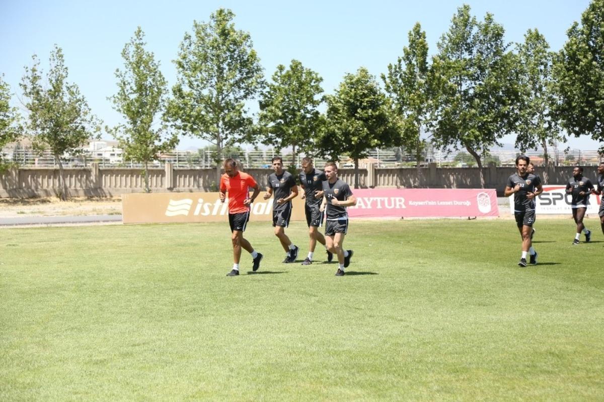 Kayserispor izin yapıyor