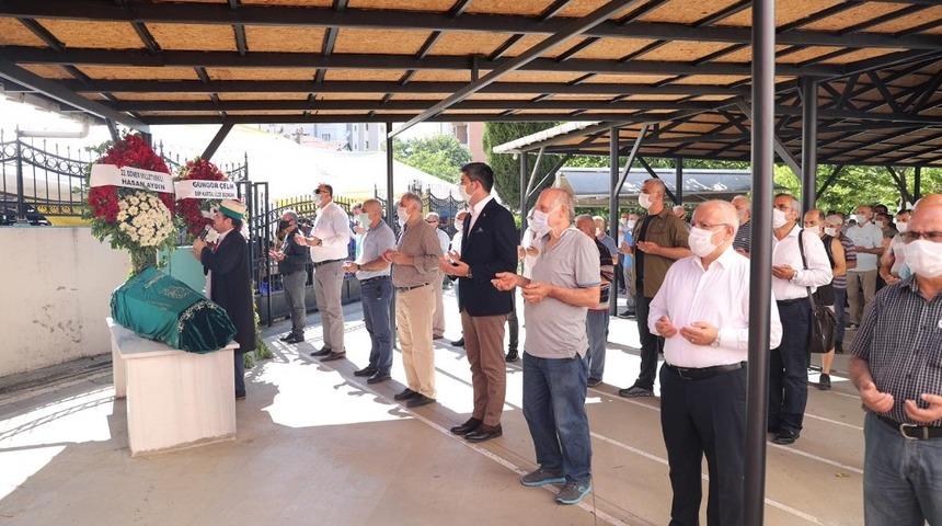 Kartallı sanat&ccedil;ı Yakup Esen son yolculuğuna uğurlandı