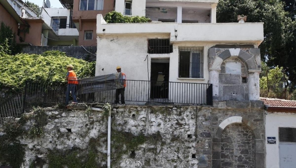 İki&ccedil;eşmelik&rsquo;te yıkımlar başladı