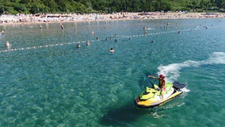 İstanbul plajlarında ilk! Kadın cankurtaranlar göreve başladı G1