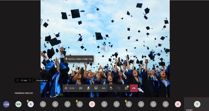 Hemşirelik Fakültesi öğrencilerine dijital mezuniyet töreni G1