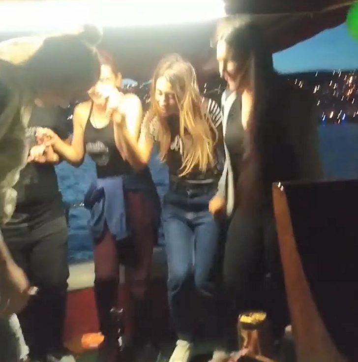 İzmit'te şoke eden manzara! Kutlamalarda sosyal mesafe unutuldu G4