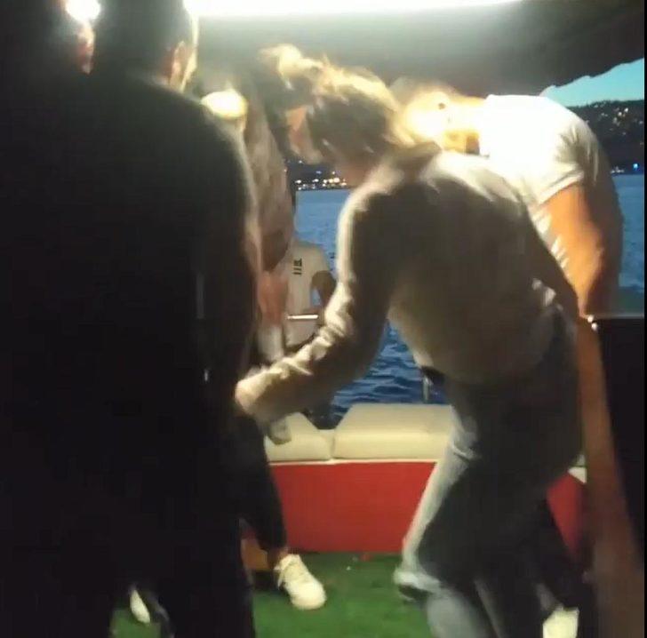 İzmit'te şoke eden manzara! Kutlamalarda sosyal mesafe unutuldu G5