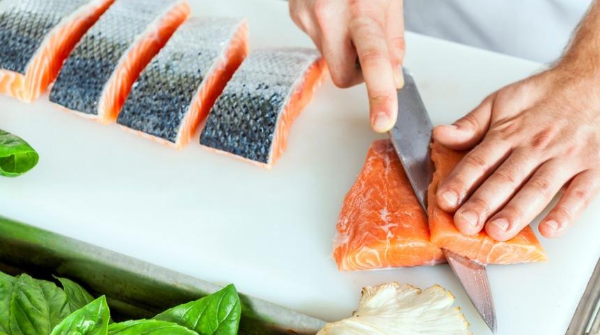 Muhteşem kokuya hazır olun! Balık temizlemenin p&uuml;f noktaları