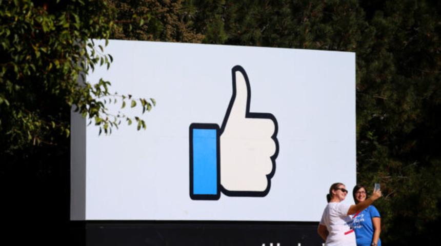 Facebook karanlık tema g&uuml;ncellemesine hazırlanıyor