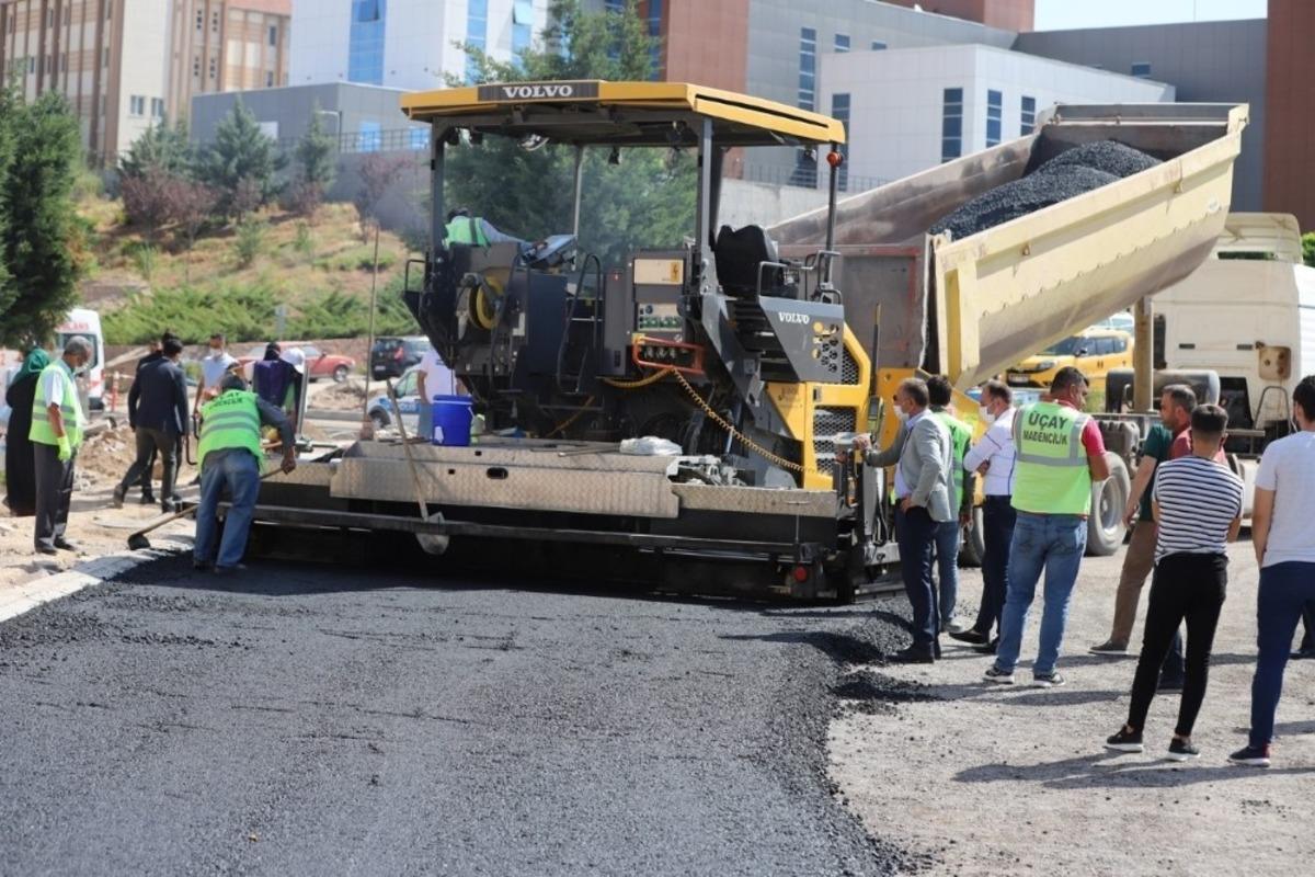 Şifa meydanı ve Devlet Hastanesi &ccedil;evresinde asfalt serimine başlandı
