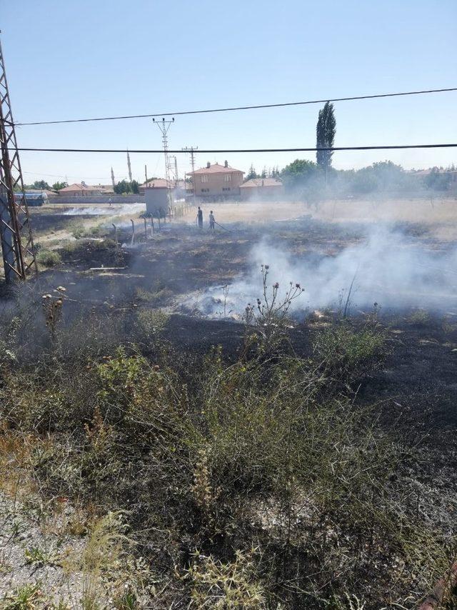 Kulu’da ot yangını büyümeden söndürüldü