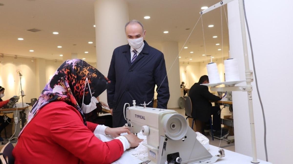 D&uuml;zce Belediyesi 800 bin maske &uuml;retti