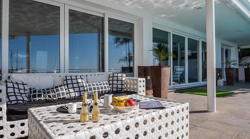 Yazlık eviniz enerjinizi tüketmesin! Birbirinden şık dekorasyon önerileri ile...