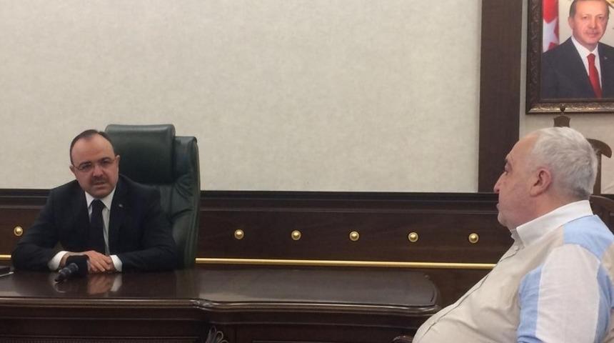 Vali Yırık, &ldquo;Afetzedelerin Hizmetindeyiz B&uuml;rosu ile hizmetler anında verilecek&rdquo;