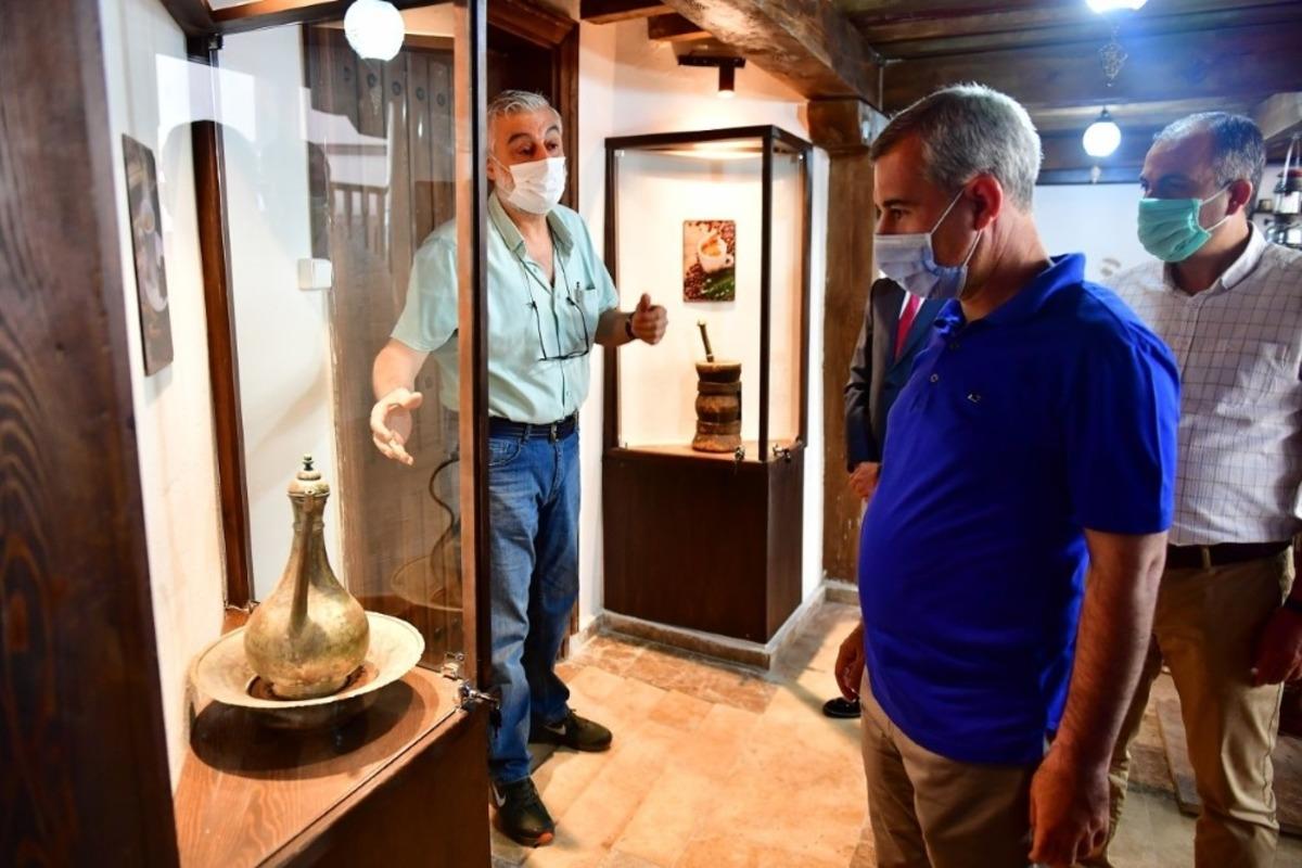 Kahve Konağı&rsquo;nda 500 farklı obje sergilenecek