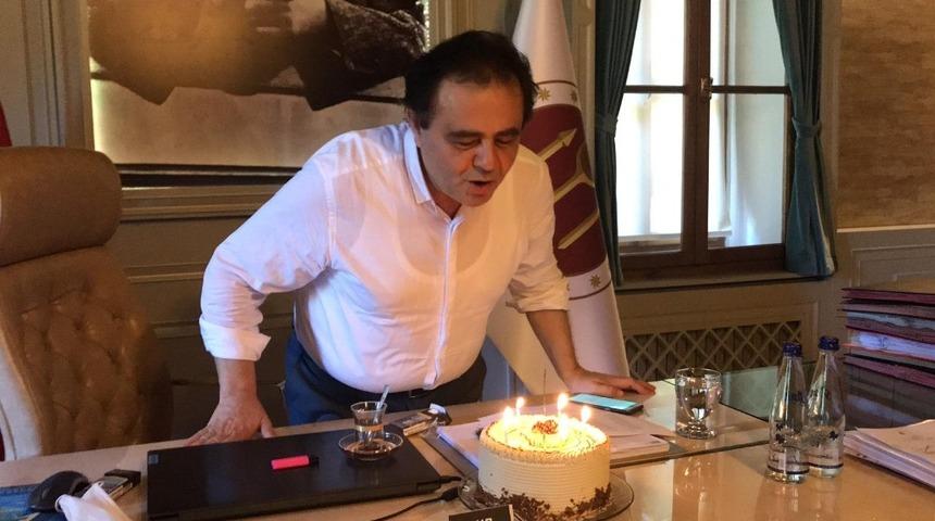 Basın mensupları Başkan Şahin&rsquo;in doğum g&uuml;n&uuml;n&uuml; kutladı