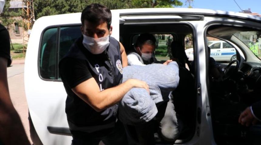 3 yaşındaki Alperen'i boğarak &ouml;ld&uuml;r&uuml;p g&ouml;mm&uuml;şt&uuml;! İfadesi kan dondurdu