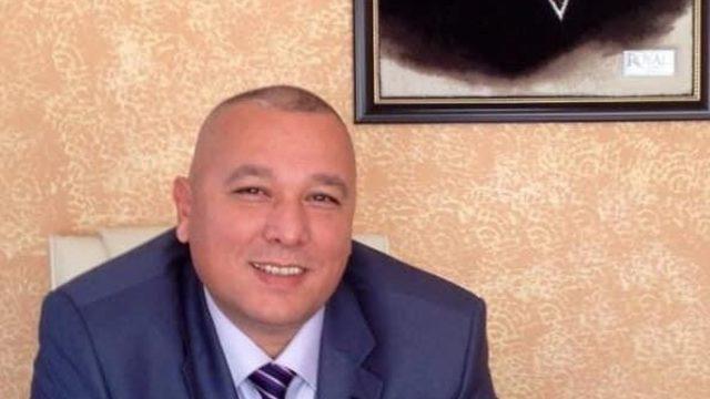 Öcal: Bir kasa, bir masa ile oto galericilik dönemi bitmeli