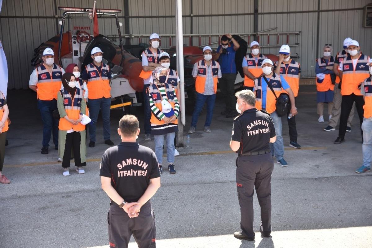 Samsun İtfaiyesi&rsquo;nden AFAD g&ouml;n&uuml;ll&uuml;lerine eğitim