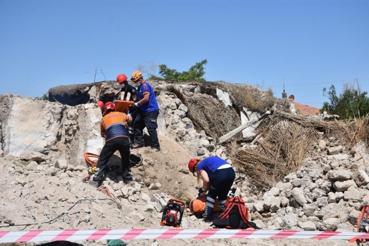 Eskil&rsquo;de AFAD tatbikat