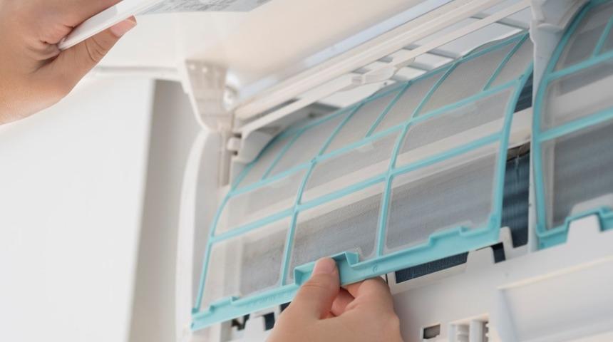 Bilin&ccedil;siz temizlik klimayı bozuyor! Klima temizlerken bu detaylara dikkat edin...