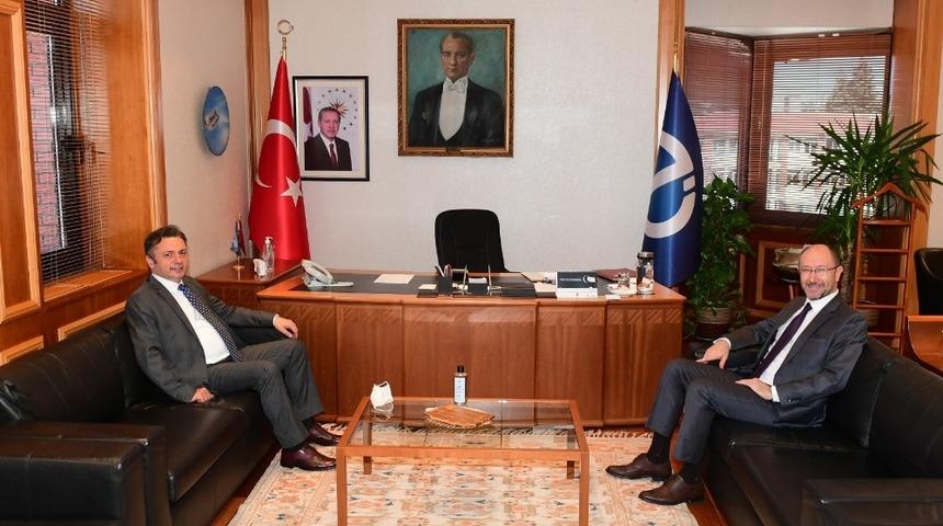 ESOG&Uuml; Rekt&ouml;r&uuml; Prof. Dr. Şenocak&rsquo;tan, Rekt&ouml;r Prof. Dr. Fuat Erdal&rsquo;a hayırlı olsun ziyareti