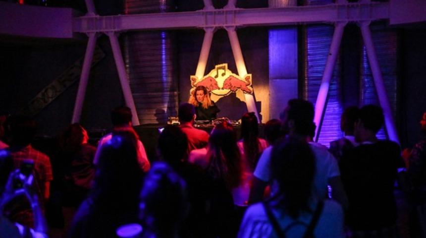 Rave m&uuml;ziğin doğuş &ouml;yk&uuml;s&uuml; RedBull'un sitesinde yayında
