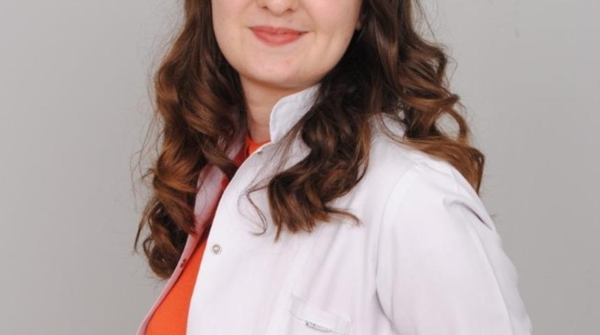 Diyetisyenden korona vir&uuml;s&uuml; s&uuml;recinde sağlıklı beslenme &ouml;nerileri