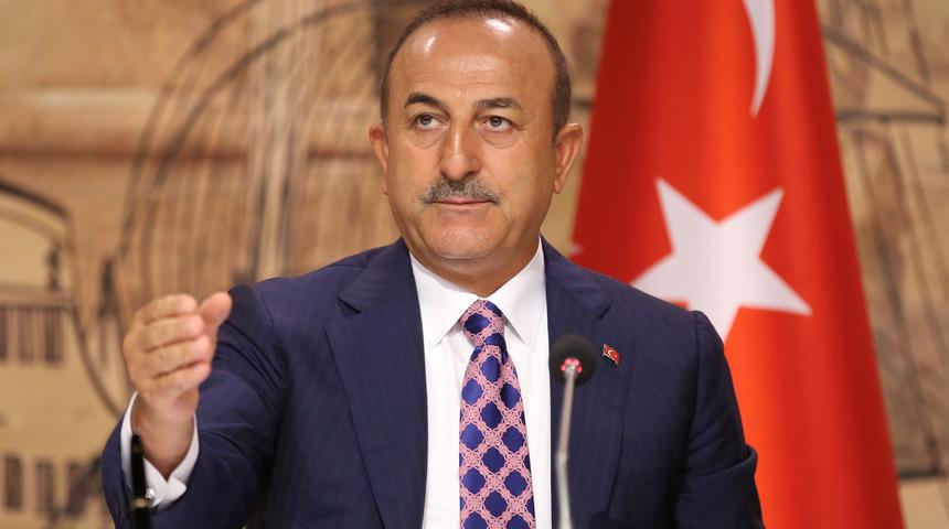 Bakan &Ccedil;avuşoğlu: Fransa bir darbeciyi destekliyor