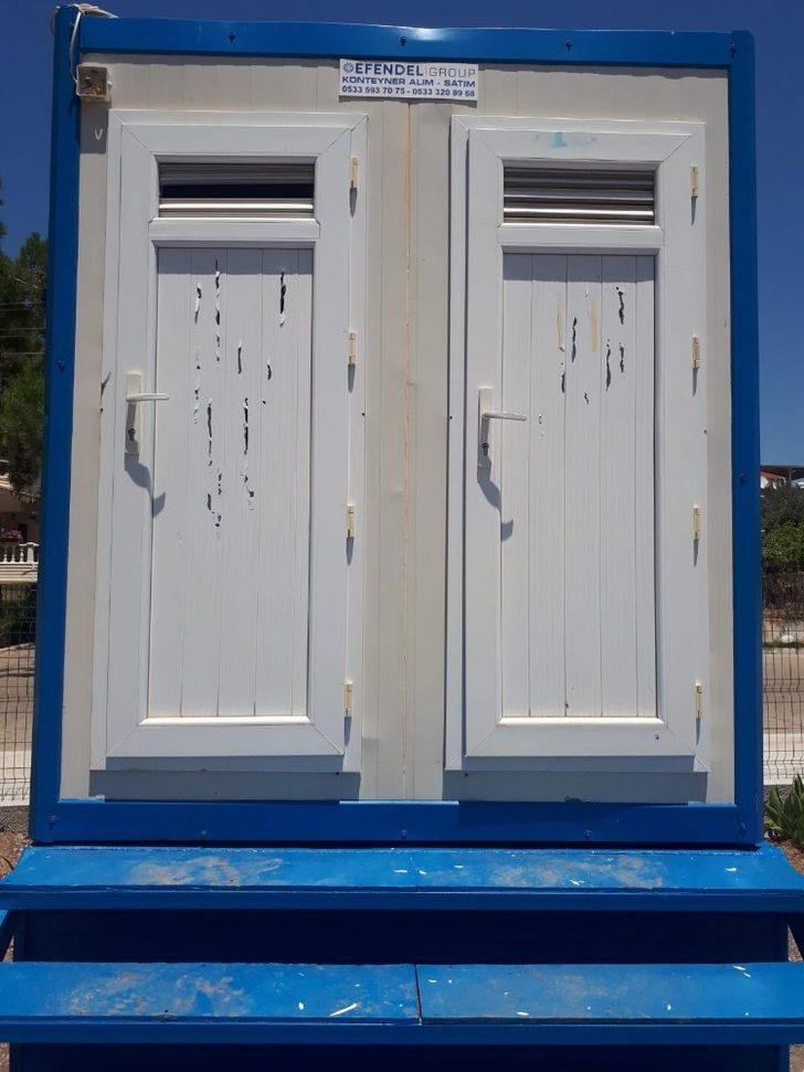 Didim’deki duş ve soyunma kabinleri tahrip edildi G5