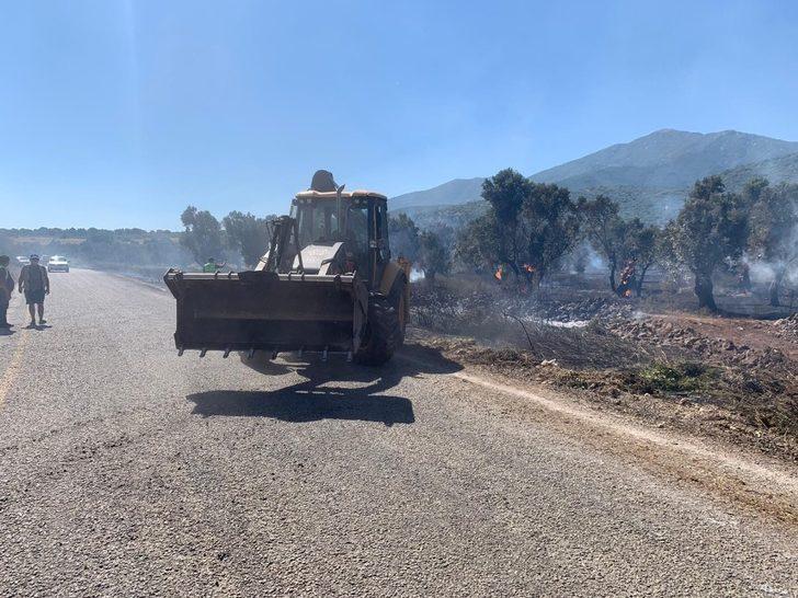 Büyükşehir İtfaiyesi Doğanbey’deki yangını büyümeden söndürdü G3