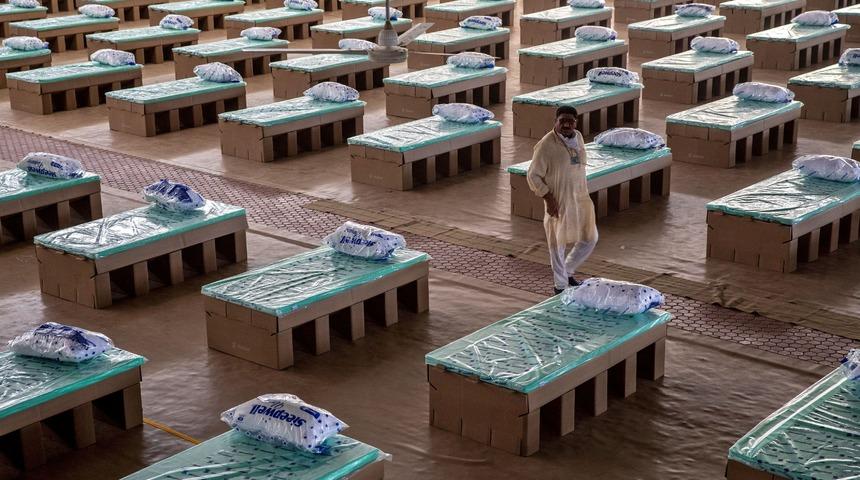 Hindistan'da Covid-19'a karşı karton yatak &ccedil;&ouml;z&uuml;m&uuml;