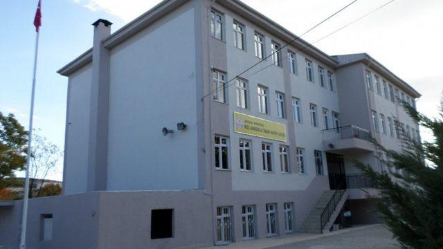 Korkuteli Kız İmam Hatip Lisesi’nin adı değiştirildi