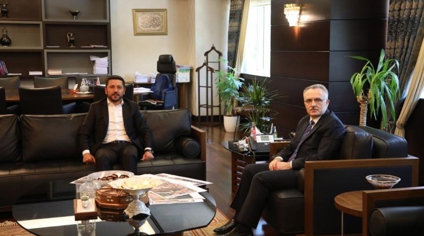 Belediye Başkanı Arı, Cumhurbaşkanlığı Strateji ve B&uuml;t&ccedil;e Başkanı Ağbal&rsquo;ı ziyaret etti