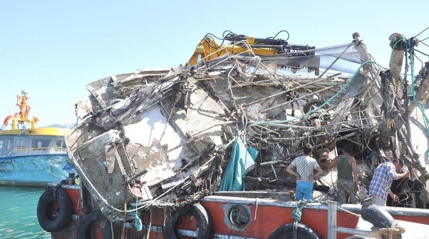 Batan tekne Alperen57&rsquo;nin enkazı &ccedil;ıkarıldı