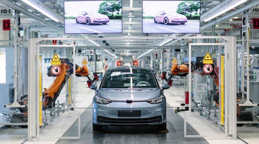 Zamanı gelmişti: Volkswagen'in 116 yıllık fabrikası artık 'elektrikleniyor!'