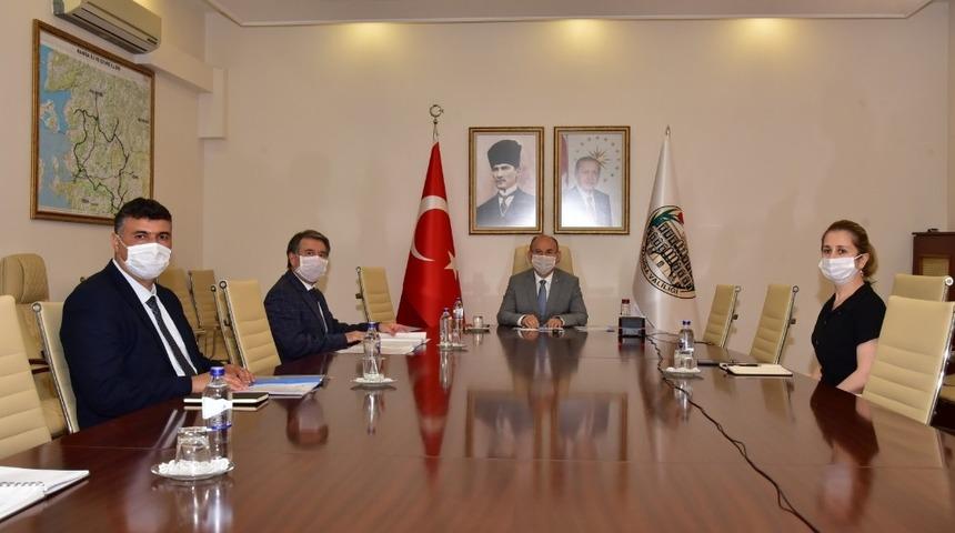 Manisa İl Pandemi Kurulu Toplantısı Vali Karadeniz başkanlığında yapıldı