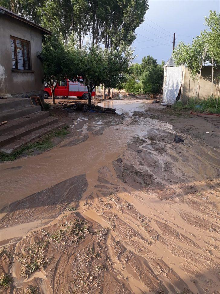 Van'da sele kapılan 74 koyun telef oldu G2