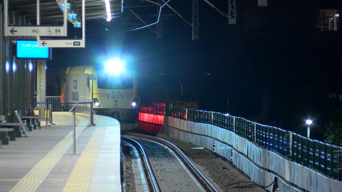 Marmaray'dan 100'&uuml;nc&uuml; y&uuml;k treni ge&ccedil;ti
