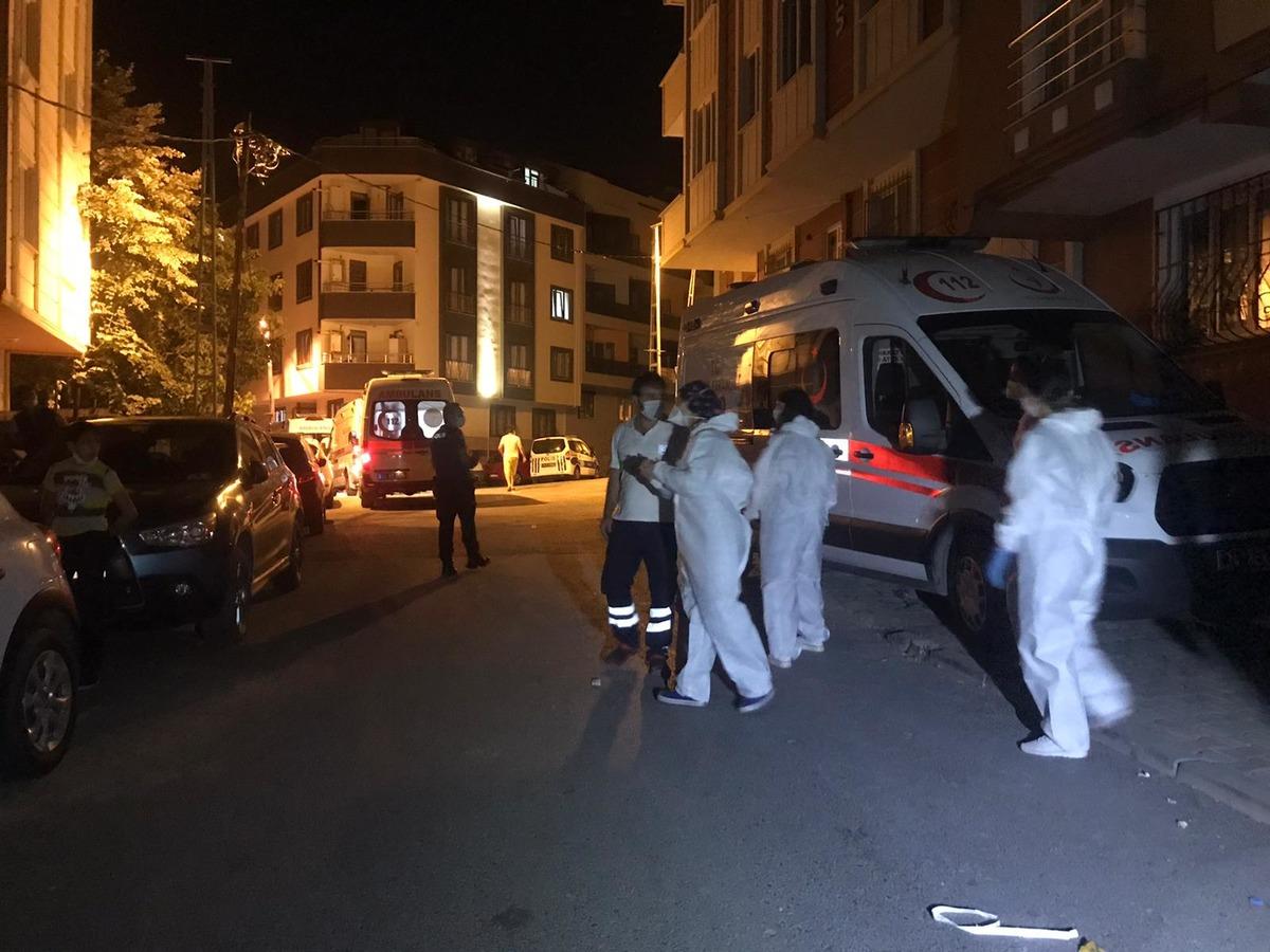 Arnavutk&ouml;y'de bir binada 10 kişi b&ouml;cek ilacından zehirlendi