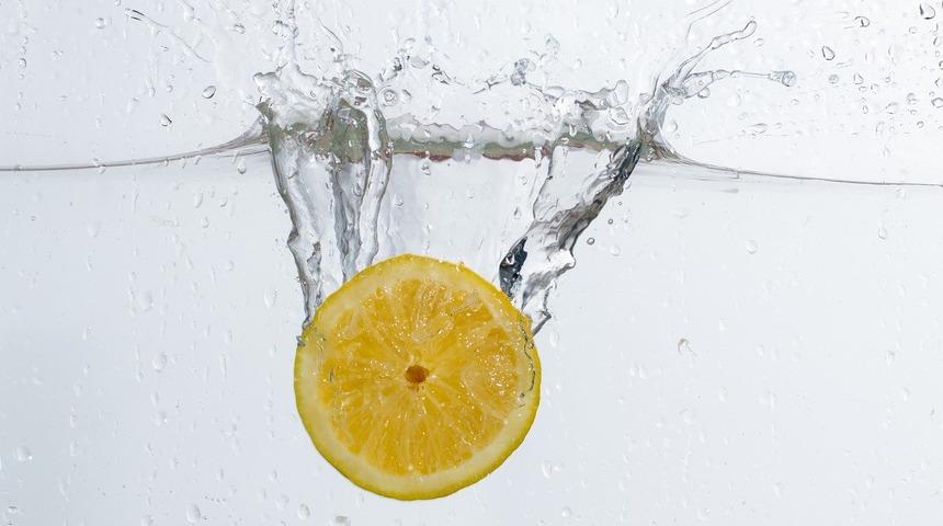 Limonlu su zayıflatır mı? En bilimsel g&ouml;r&uuml;şler