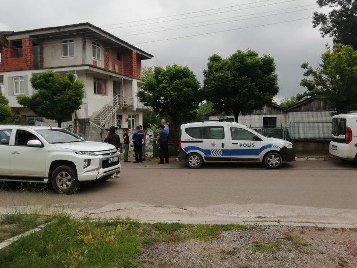 Kötü koşullarda yaşayan 34 köpek koruma altına alındı G4