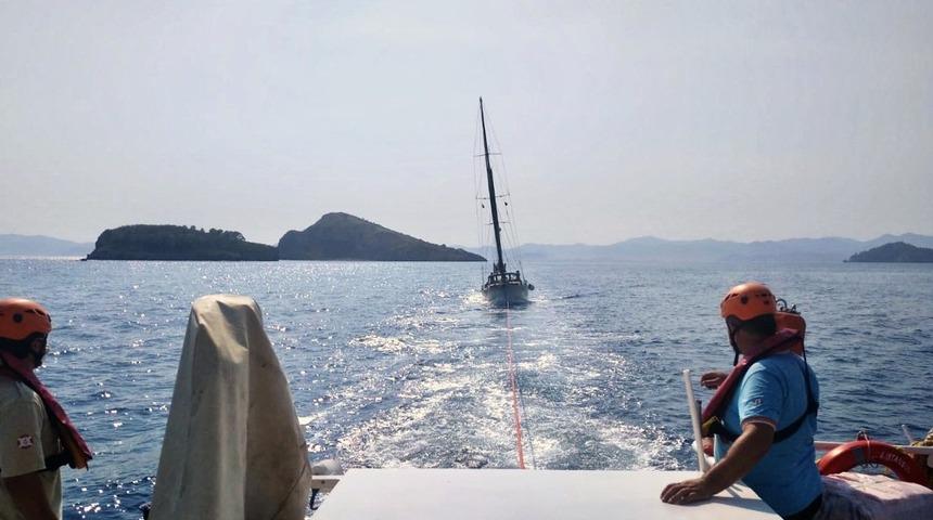 Sürüklenen tekne kurtarıldı