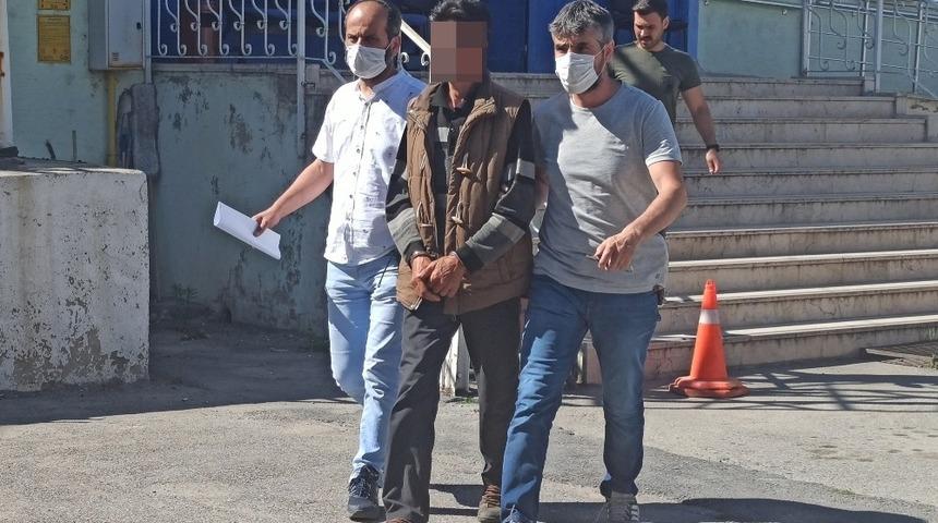 Evinden cephanelik &ccedil;ıktı, 'koleksiyon yaptığını' s&ouml;yledi