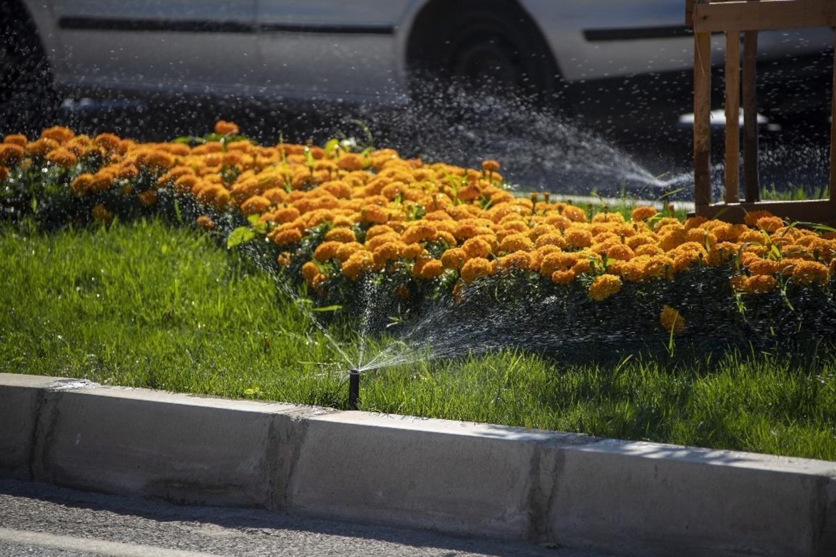 B&uuml;y&uuml;kşehir Belediyesi, 4 yılda 150 kilometre otomatik sulama sistemi d&ouml;şeyecek