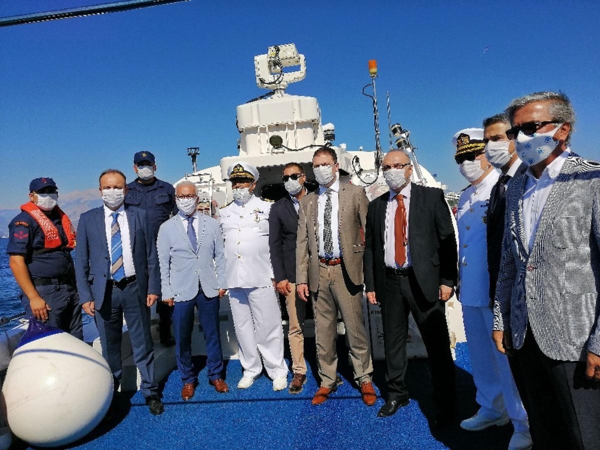 Antalya&rsquo;da denizcilerin renkli bayramı