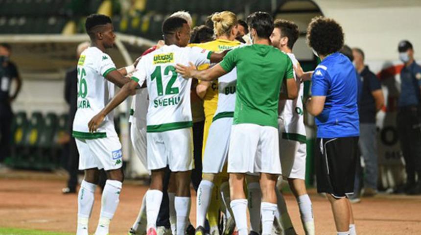 Bursaspor, Süper Lig yarışına tutundu