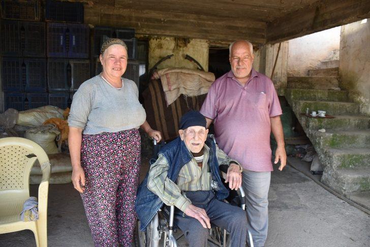 Erdoğan hayranı  103 yaşındaki Mestan Dede, sağlığını alkol ve sigaradan uzak durmaya bağlı olduğunu söyledi G4