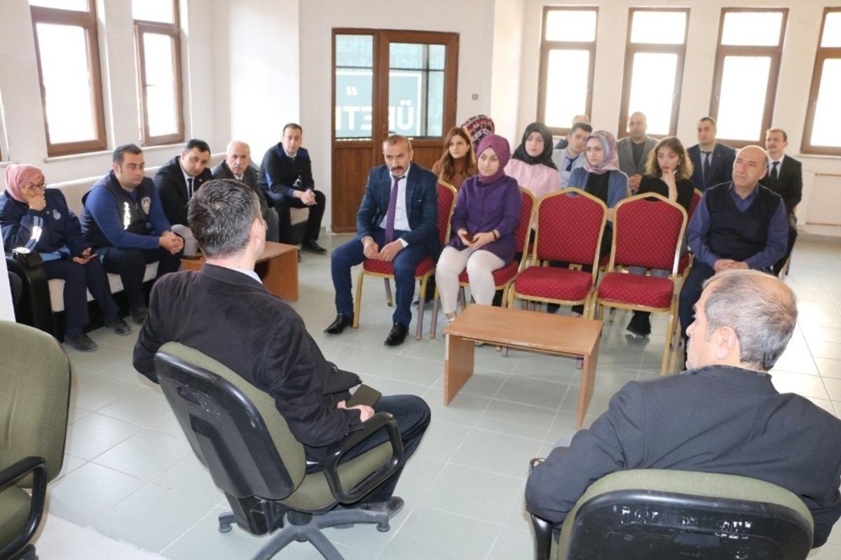 İspir korona vir&uuml;se ge&ccedil;it vermedi