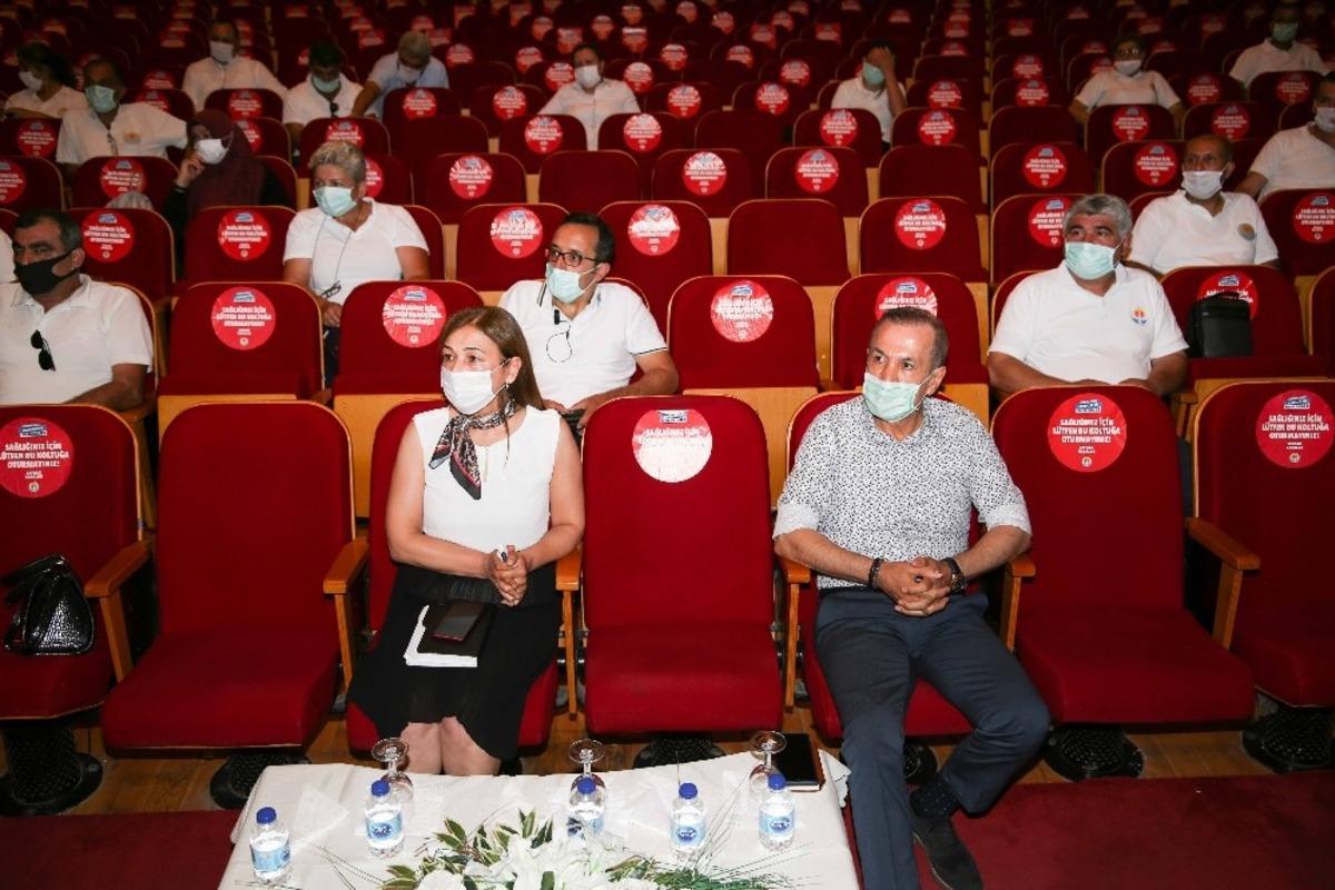 Otob&uuml;s şof&ouml;rlerine eğitim semineri
