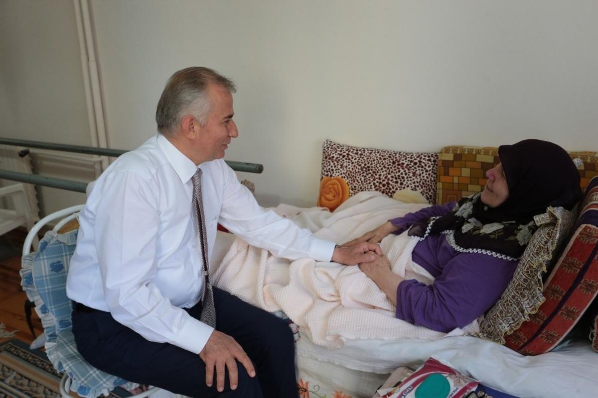 4 yılda ihtiya&ccedil; sahibi 20 bin vatandaşa evde hizmet verildi
