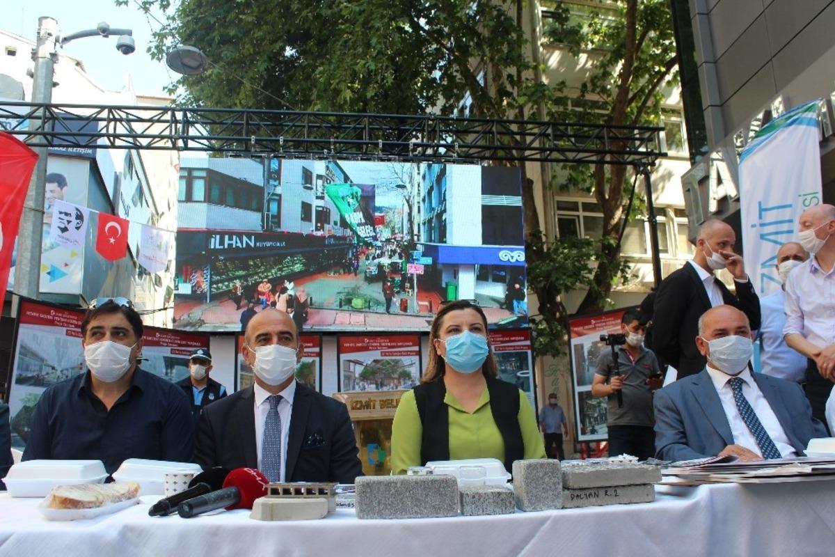 Fethiye Caddesi i&ccedil;in hazırlanan projeler vatandaşlara tanıtıldı