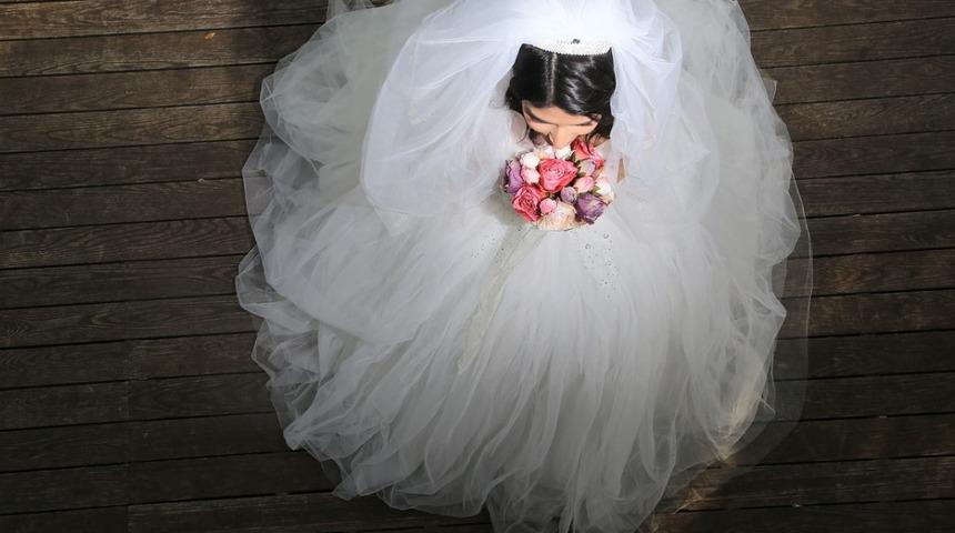 Bu haberi okumadan gelinlik almayın! V&uuml;cut tipine g&ouml;re en iyi gelinlik...